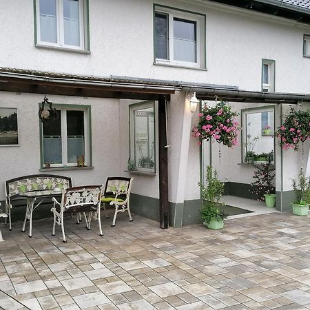 "Maerkische Traube" Idyllisches Gaestehaus Fuer Selbsversorger Zesch Zewnętrze zdjęcie